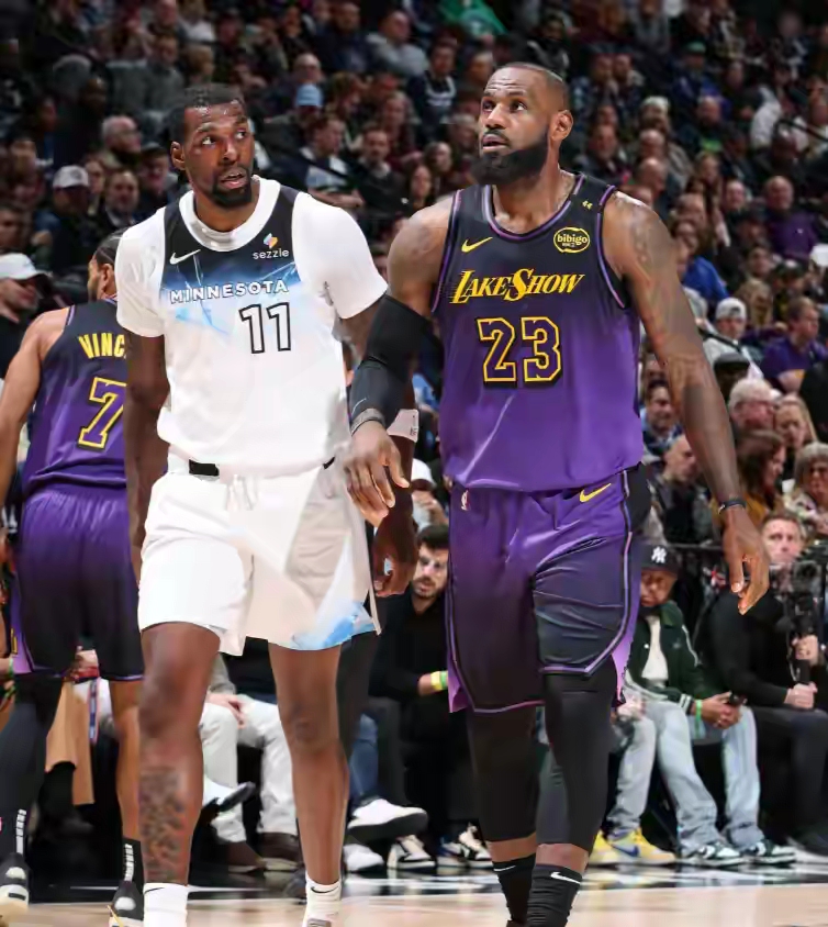 关于G2带队取胜！，莎拉波娃重要时刻持续失利引发球迷热议的信息